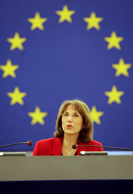 Photo 8: EP Vice President Martine ROURE presides over a plenary session in Strasbourg.
