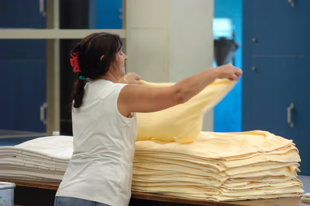 Laundry service in a women detention center