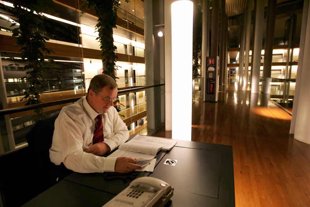 An usher reading inside the EP building in Strasbourg