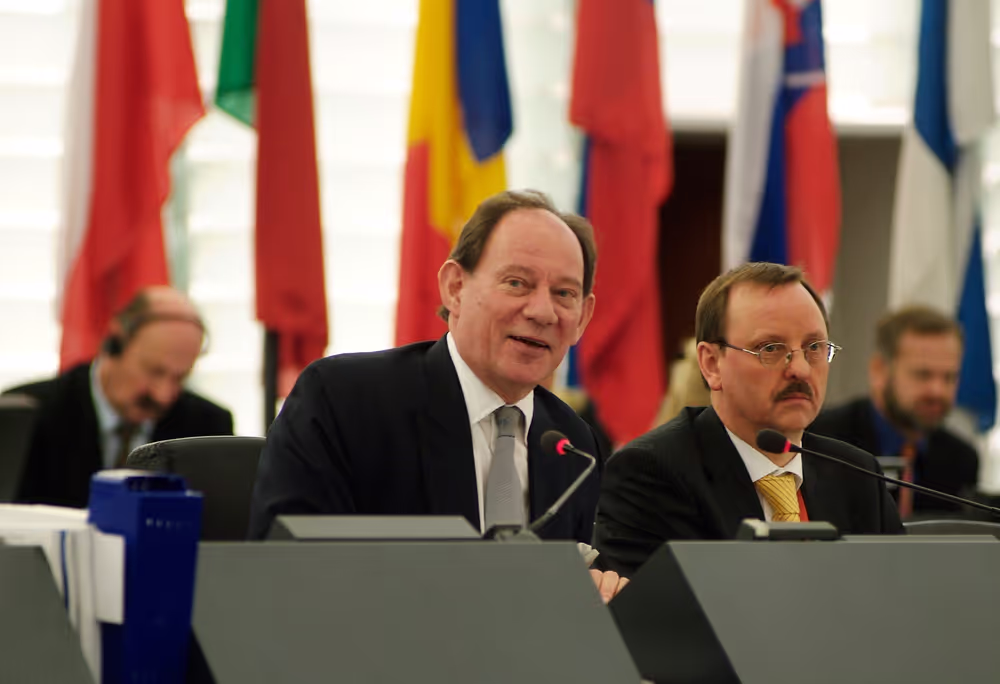 EP Vice-President Edward McMILLAN-SCOTT presides over a plenary session in Strasbourg
