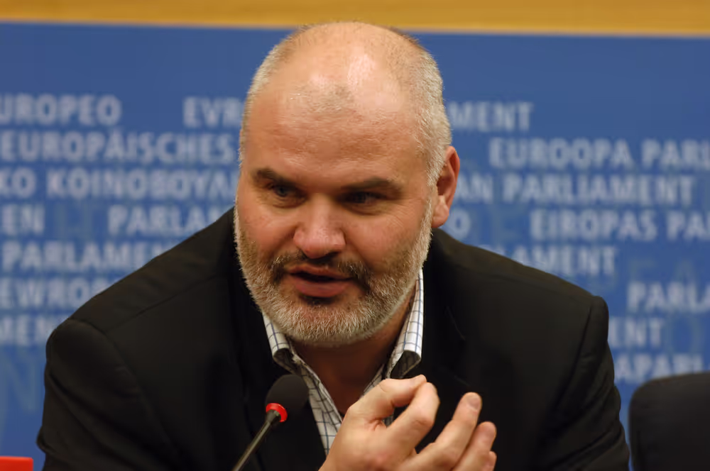 MEP Jacky HENIN holds a press conference in Strasbourg