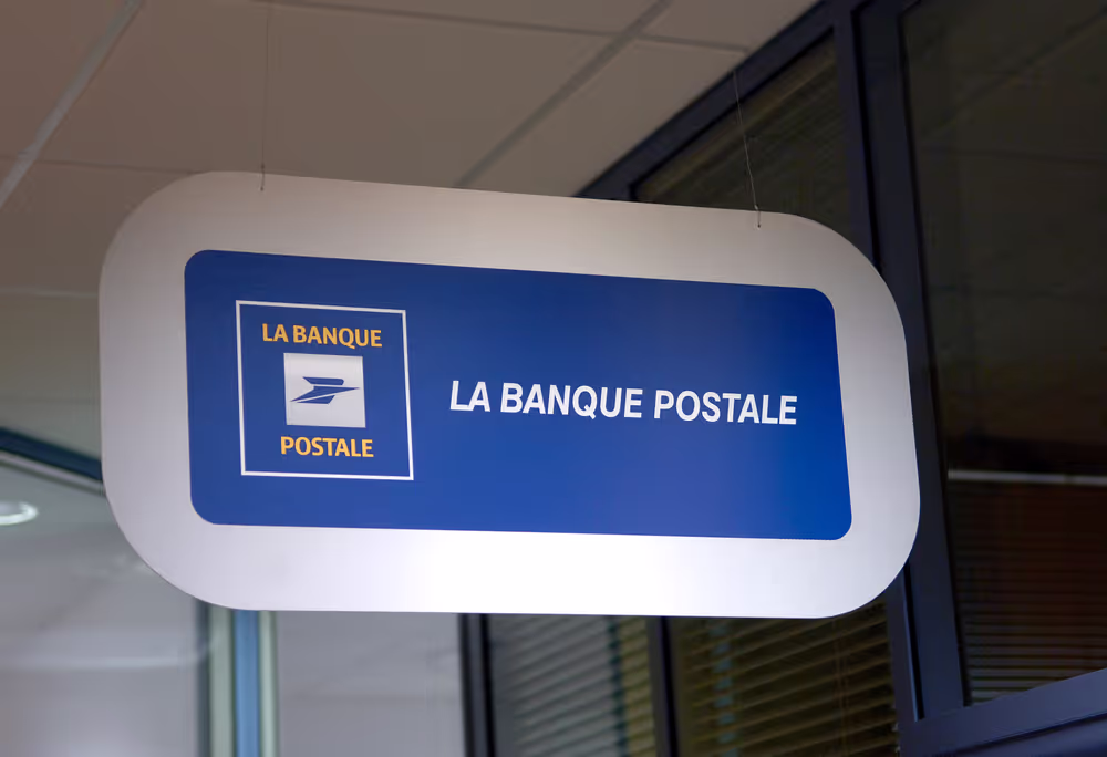 La Poste: national mail services for France