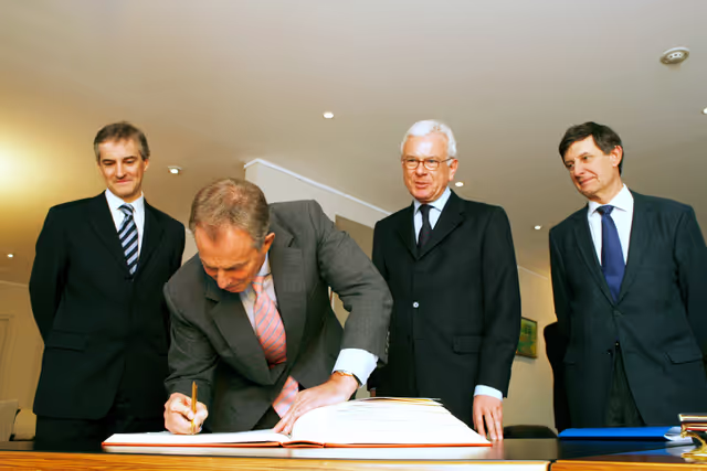 Снимка 14: The EPs new working group on the Middle East will hear from the Quartet representative, the External Relations Commissioner and Norway's Foreign Minister .