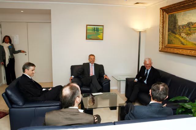 Снимка 13: The EPs new working group on the Middle East will hear from the Quartet representative, the External Relations Commissioner and Norway's Foreign Minister .