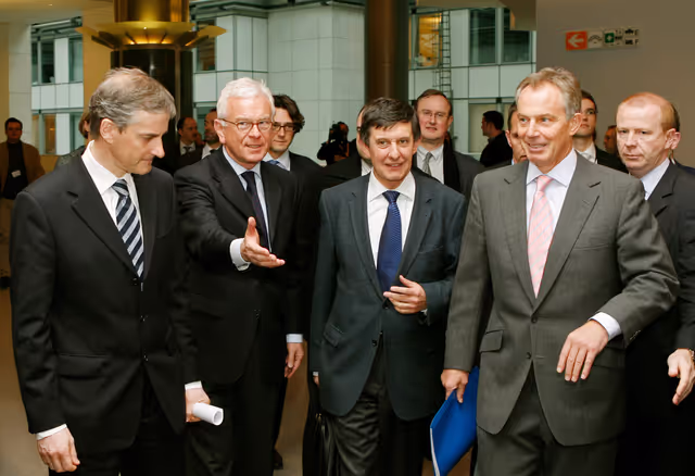 Снимка 11: The EPs new working group on the Middle East will hear from the Quartet representative, the External Relations Commissioner and Norway's Foreign Minister .