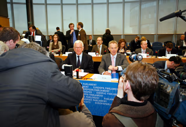 Снимка 18: The EPs new working group on the Middle East will hear from the Quartet representative, the External Relations Commissioner and Norway's Foreign Minister .