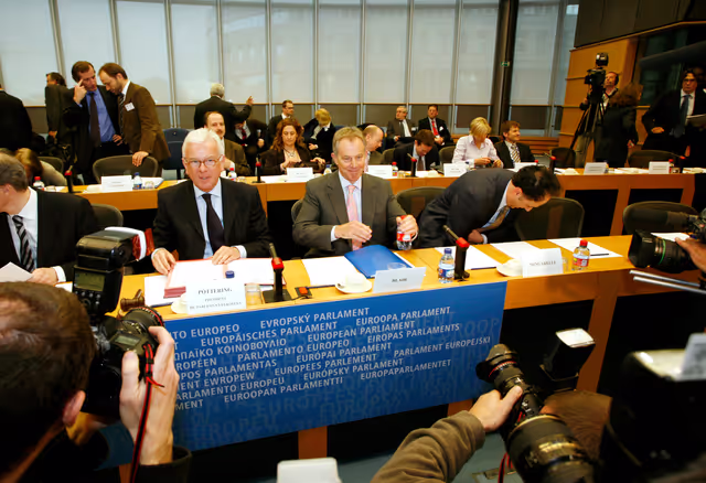 Снимка 17: The EPs new working group on the Middle East will hear from the Quartet representative, the External Relations Commissioner and Norway's Foreign Minister .