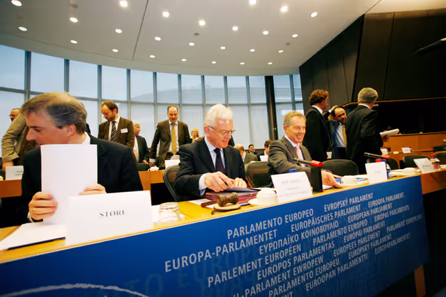 Снимка 20: The EPs new working group on the Middle East will hear from the Quartet representative, the External Relations Commissioner and Norway's Foreign Minister .