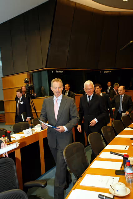 Снимка 23: The EPs new working group on the Middle East will hear from the Quartet representative, the External Relations Commissioner and Norway's Foreign Minister .