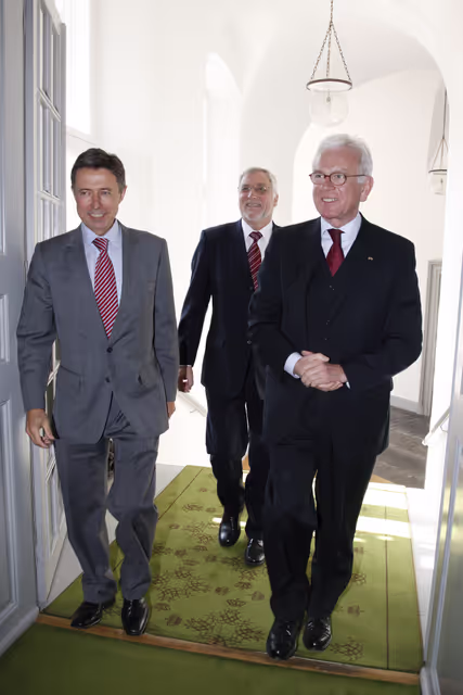 Снимка 35: Hans-Gert POTTERING, EP President, is received by her Majesty the Queen with president of the Folketing Thor PEDERSEN during his official visit to Danemark, Copenhagen, April 1st, 2008...