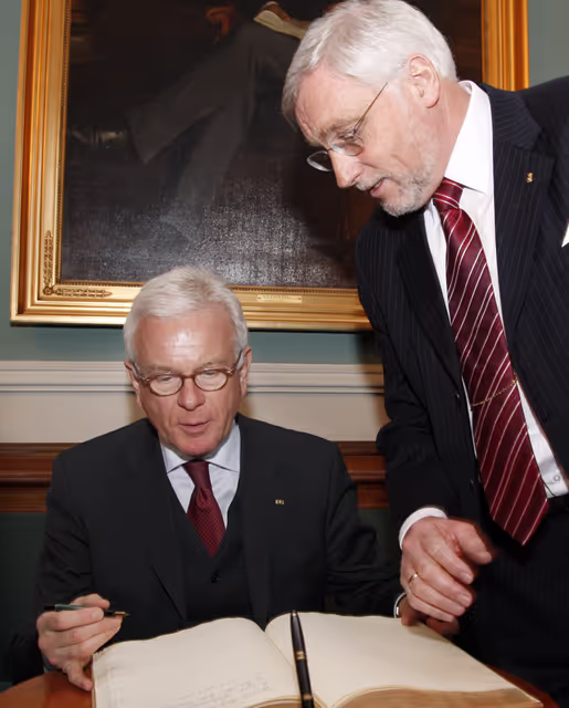 Снимка 43: Hans-Gert POTTERING, EP President, is received by her Majesty the Queen with president of the Folketing Thor PEDERSEN during his official visit to Danemark, Copenhagen, April 1st, 2008...