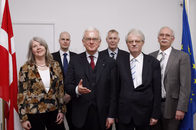 Снимка 25: Hans-Gert POTTERING, EP President visits EU information office during his official visit to Danemark, Copenhagen, April 2nd, 2008...