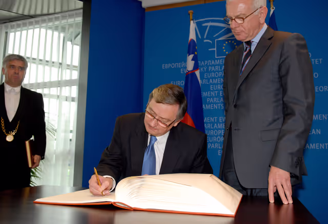Fotografija 18: Official visit by the President of Slovenia at the EP in Strasbourg - Meeting with EP President
