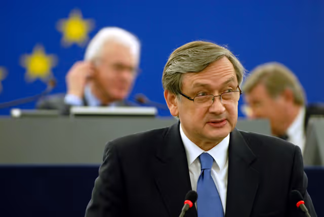 Fotografija 4: Official visit by the President of Slovenia at the EP in Strasbourg - Adress by the President during a formal sitting