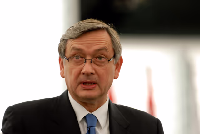 Fotografija 6: Official visit by the President of Slovenia at the EP in Strasbourg - Adress by the President during a formal sitting