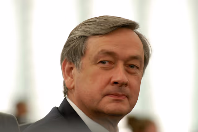 Fotografija 11: Official visit by the President of Slovenia at the EP in Strasbourg - Adress by the President during a formal sitting