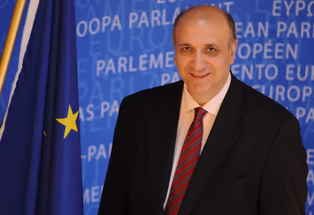 Foto 1: MEP Emmanouil ANGELAKAS in Strasbourg
