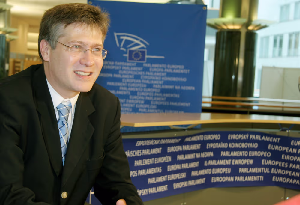 MEP Istvan SZENT-IVANYI in Brussels