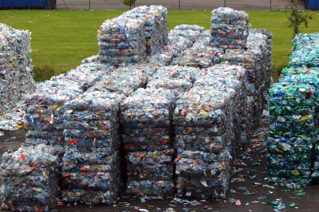 Снимка 4: Recycling industry and waste processing in Strasbourg.