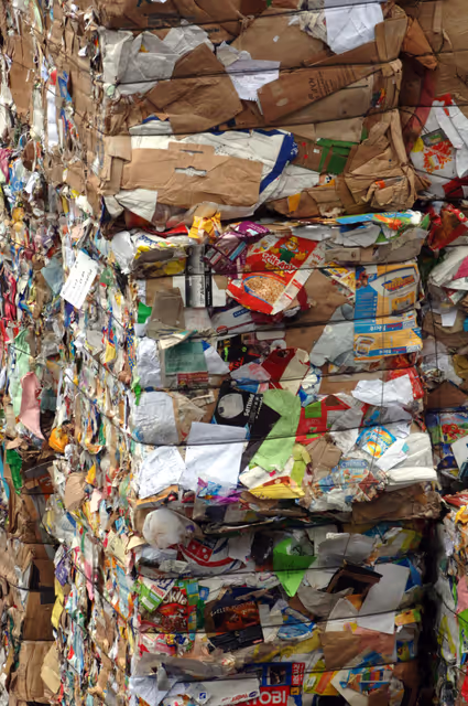 Снимка 3: Recycling industry and waste processing in Strasbourg.