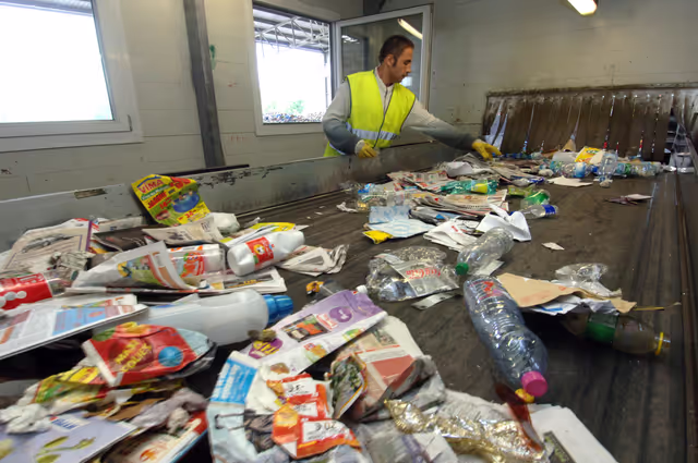 Снимка 19: Recycling industry and waste processing in Strasbourg.