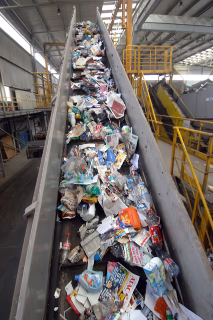 Снимка 22: Recycling industry and waste processing in Strasbourg.