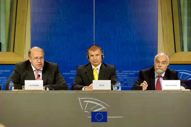 Press conference on the achievements of the trio presidency in the field of interior affairs with the German State Secretary in the Ministry of the Interior, the Slovenian Interior Minister and the  Portuguese Deputy Interior Minister.