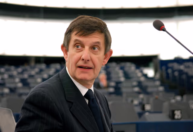 Photo 1: The French State Secretary for European Affairs at the Plenary Session in Strasbourg.