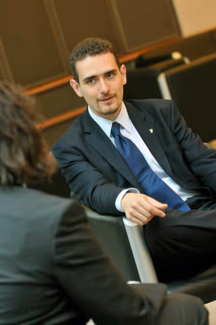Fotografi 5: Interview with MEP Magor Imre CSIBI at the EP in Brussels.