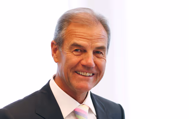 Foto 22: Portrait of Hubert PIRKER at the EP in Brussels.