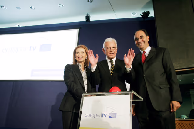 Fotografija 4: Official launch of EuroparlTV: www.europarltv.europa.eu