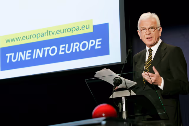 Fotografija 18: Official launch of EuroparlTV: www.europarltv.europa.eu