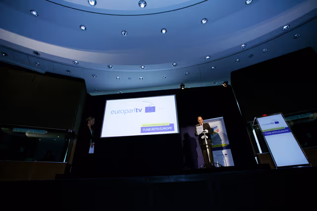 Fotografija 29: Official launch of EuroparlTV: www.europarltv.europa.eu