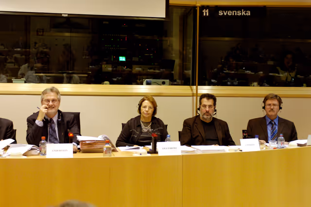 Foto 3: EMPL Committee meeting.