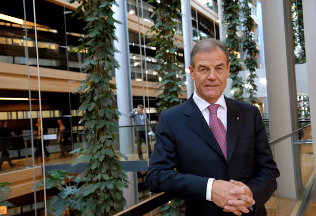 Fotografi 4: MEP Hubert PIRKER in Strasbourg