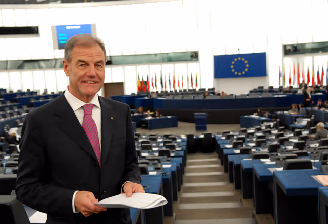 Fotografi 3: MEP Hubert PIRKER in Strasbourg