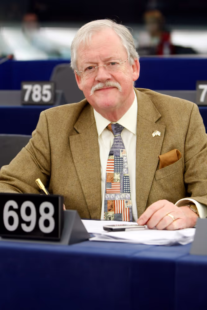 MEP Roger HELMER in the hemicycle in Strasbourg