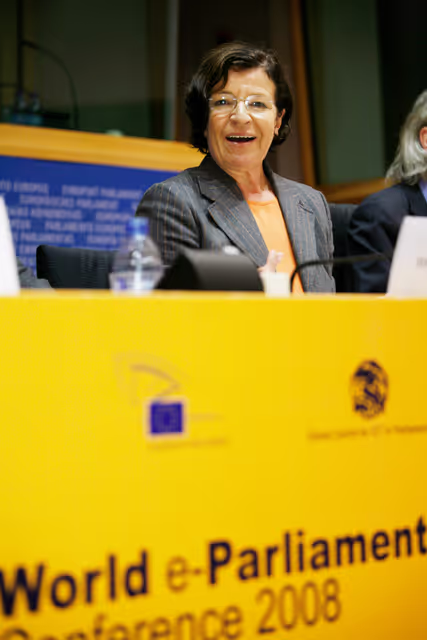 Fotó 4: World e-Parliament Conference 2008 - The Conference is co-organized by the European Parliament and the Global Centre for ICT in Parliament, a joint initiative of the United Nations Department of Economic and Social Affairs (UNDESA) and the Inter-Parliamentary Union (IPU) and a core group of partners, established in 2006 to promote the role of parliaments in advancing the Information Society goals as well as the effective use of ICT for the modernization of parliamentary processes. The World e-Parliament Conference 2008 represents a unique opportunity for leaders and members of parliaments, parliamentary officials and experts to exchange views at a global level on new technologies and innovation as tools to strengthen the representative, legislative and oversight functions of regional and national assemblies.