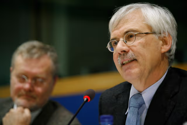 Fotó 13: World e-Parliament Conference 2008 - The Conference is co-organized by the European Parliament and the Global Centre for ICT in Parliament, a joint initiative of the United Nations Department of Economic and Social Affairs (UNDESA) and the Inter-Parliamentary Union (IPU) and a core group of partners, established in 2006 to promote the role of parliaments in advancing the Information Society goals as well as the effective use of ICT for the modernization of parliamentary processes. The World e-Parliament Conference 2008 represents a unique opportunity for leaders and members of parliaments, parliamentary officials and experts to exchange views at a global level on new technologies and innovation as tools to strengthen the representative, legislative and oversight functions of regional and national assemblies.