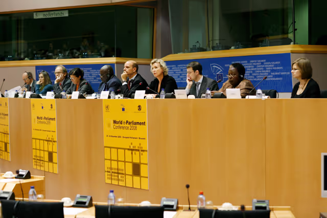 Fotó 25: World e-Parliament Conference 2008 - The Conference is co-organized by the European Parliament and the Global Centre for ICT in Parliament, a joint initiative of the United Nations Department of Economic and Social Affairs (UNDESA) and the Inter-Parliamentary Union (IPU) and a core group of partners, established in 2006 to promote the role of parliaments in advancing the Information Society goals as well as the effective use of ICT for the modernization of parliamentary processes. The World e-Parliament Conference 2008 represents a unique opportunity for leaders and members of parliaments, parliamentary officials and experts to exchange views at a global level on new technologies and innovation as tools to strengthen the representative, legislative and oversight functions of regional and national assemblies.