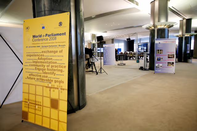 Fotó 18: World e-Parliament Conference 2008 - The Conference is co-organized by the European Parliament and the Global Centre for ICT in Parliament, a joint initiative of the United Nations Department of Economic and Social Affairs (UNDESA) and the Inter-Parliamentary Union (IPU) and a core group of partners, established in 2006 to promote the role of parliaments in advancing the Information Society goals as well as the effective use of ICT for the modernization of parliamentary processes. The World e-Parliament Conference 2008 represents a unique opportunity for leaders and members of parliaments, parliamentary officials and experts to exchange views at a global level on new technologies and innovation as tools to strengthen the representative, legislative and oversight functions of regional and national assemblies.