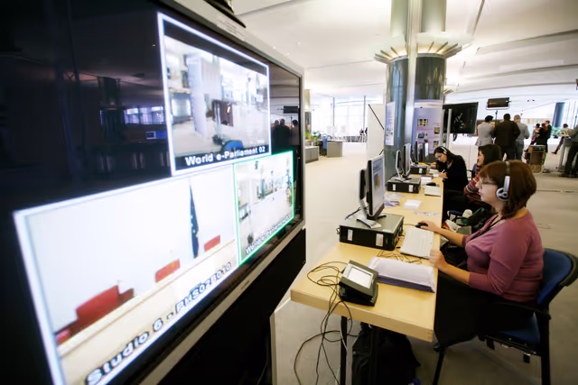 Fotó 20: World e-Parliament Conference 2008 - The Conference is co-organized by the European Parliament and the Global Centre for ICT in Parliament, a joint initiative of the United Nations Department of Economic and Social Affairs (UNDESA) and the Inter-Parliamentary Union (IPU) and a core group of partners, established in 2006 to promote the role of parliaments in advancing the Information Society goals as well as the effective use of ICT for the modernization of parliamentary processes. The World e-Parliament Conference 2008 represents a unique opportunity for leaders and members of parliaments, parliamentary officials and experts to exchange views at a global level on new technologies and innovation as tools to strengthen the representative, legislative and oversight functions of regional and national assemblies.