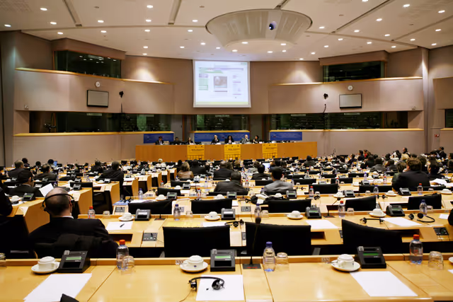 Fotó 35: World e-Parliament Conference 2008 - The Conference is co-organized by the European Parliament and the Global Centre for ICT in Parliament, a joint initiative of the United Nations Department of Economic and Social Affairs (UNDESA) and the Inter-Parliamentary Union (IPU) and a core group of partners, established in 2006 to promote the role of parliaments in advancing the Information Society goals as well as the effective use of ICT for the modernization of parliamentary processes. The World e-Parliament Conference 2008 represents a unique opportunity for leaders and members of parliaments, parliamentary officials and experts to exchange views at a global level on new technologies and innovation as tools to strengthen the representative, legislative and oversight functions of regional and national assemblies.