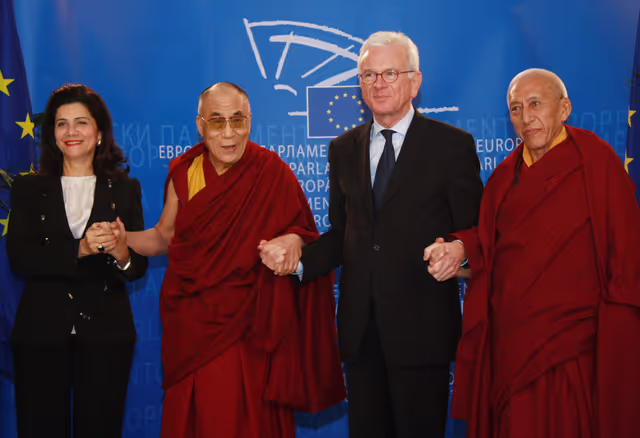 Foto 31: EP President meets with His Holiness the XIVth Dalai Lama in Brussels