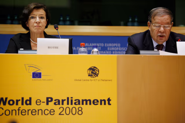 Fotó 41: World e-Parliament Conference 2008 - The Conference is co-organized by the European Parliament and the Global Centre for ICT in Parliament, a joint initiative of the United Nations Department of Economic and Social Affairs (UNDESA) and the Inter-Parliamentary Union (IPU) and a core group of partners, established in 2006 to promote the role of parliaments in advancing the Information Society goals as well as the effective use of ICT for the modernization of parliamentary processes. The World e-Parliament Conference 2008 represents a unique opportunity for leaders and members of parliaments, parliamentary officials and experts to exchange views at a global level on new technologies and innovation as tools to strengthen the representative, legislative and oversight functions of regional and national assemblies.