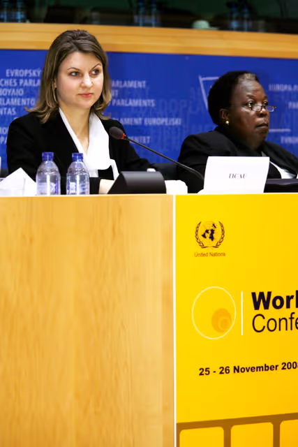 Fotó 38: World e-Parliament Conference 2008 - The Conference is co-organized by the European Parliament and the Global Centre for ICT in Parliament, a joint initiative of the United Nations Department of Economic and Social Affairs (UNDESA) and the Inter-Parliamentary Union (IPU) and a core group of partners, established in 2006 to promote the role of parliaments in advancing the Information Society goals as well as the effective use of ICT for the modernization of parliamentary processes. The World e-Parliament Conference 2008 represents a unique opportunity for leaders and members of parliaments, parliamentary officials and experts to exchange views at a global level on new technologies and innovation as tools to strengthen the representative, legislative and oversight functions of regional and national assemblies.