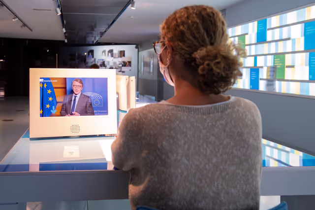 Fotagrafa 10: Experience the Parlamentarium in Brussels - reopening during Corona virus