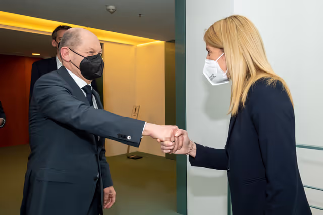 Fotagrafa 2: Official Visit of Roberta METSOLA, EP President to Berlin - Meeting with Olaf SCHOLZ, German Federal Chancellor