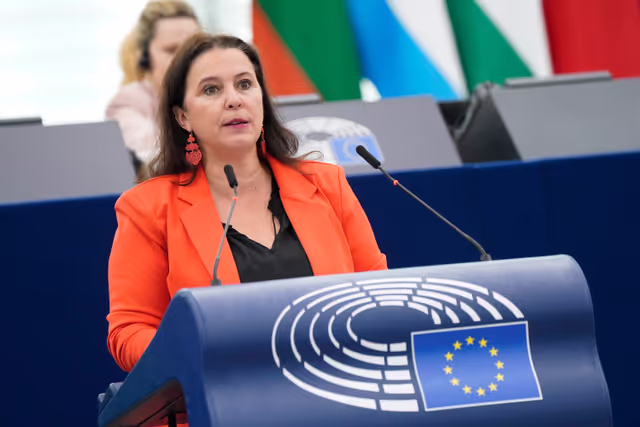 EP Plenary session - European Citizens’ Initiative Save bees and farmers! Towards a bee-friendly agriculture for a healthy environment