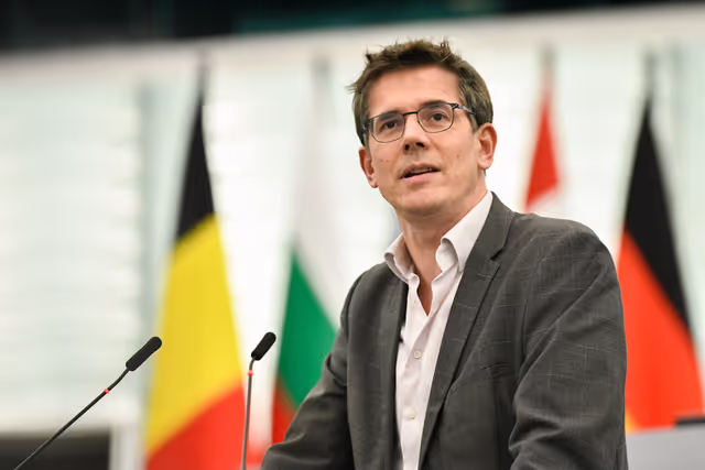 EP Plenary session - Joint debate - Gas emissions